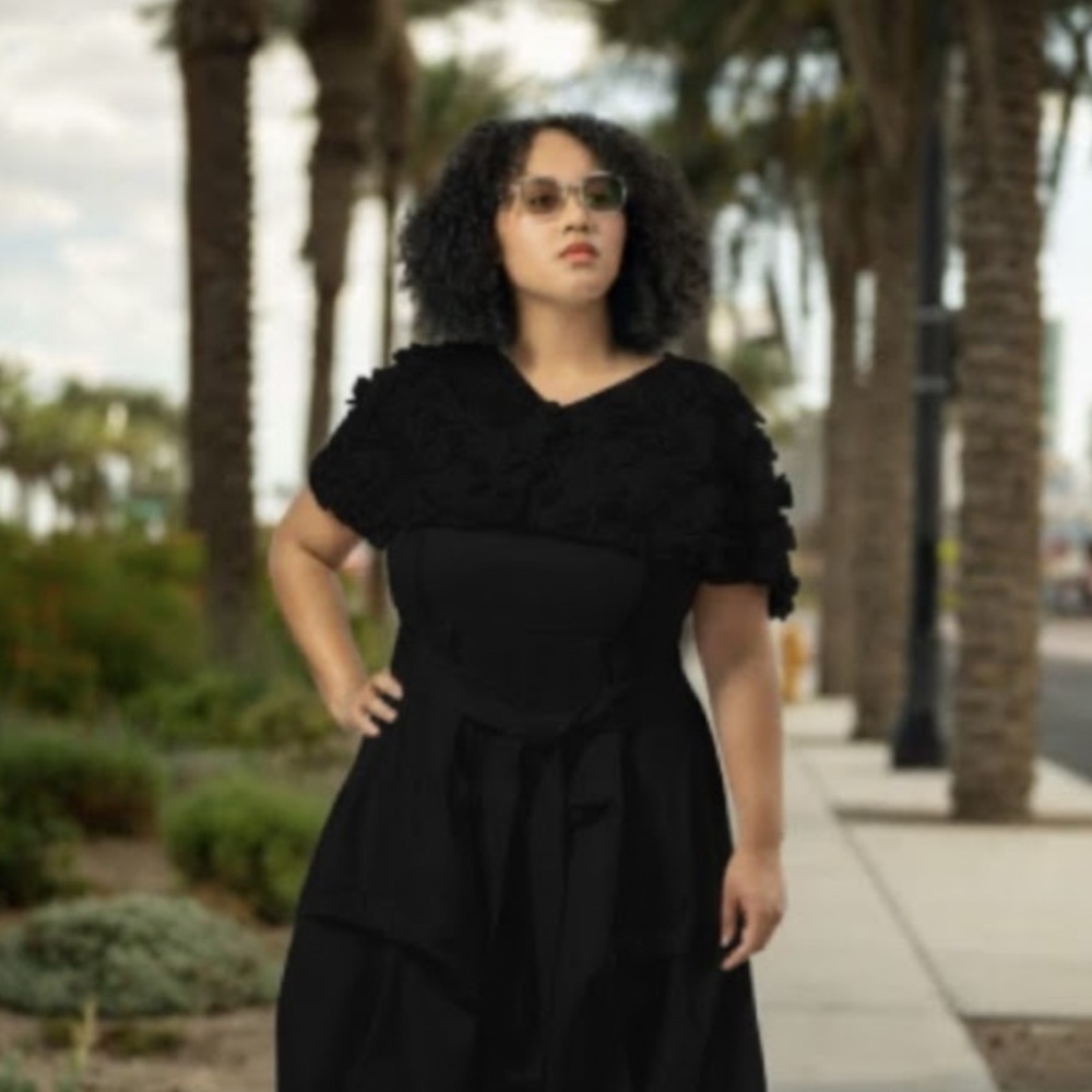 Samuel Dong Textured Bolero​ - Picture 3 of 16